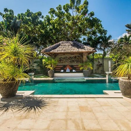 Luxury Villa Antan Central Seminyak エクステリア 写真