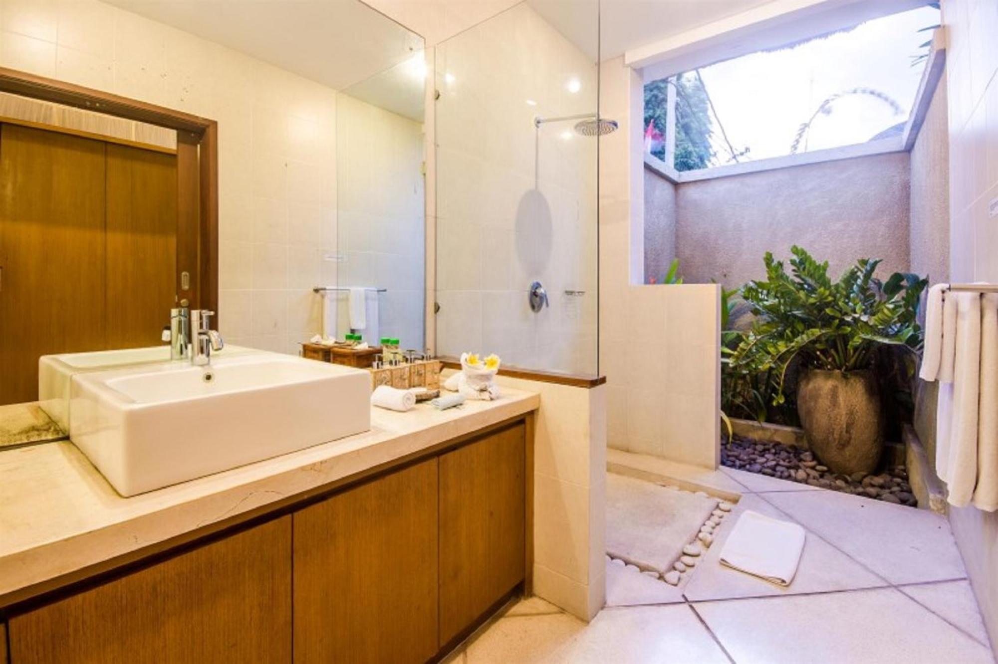 Luxury Villa Antan Central Seminyak エクステリア 写真