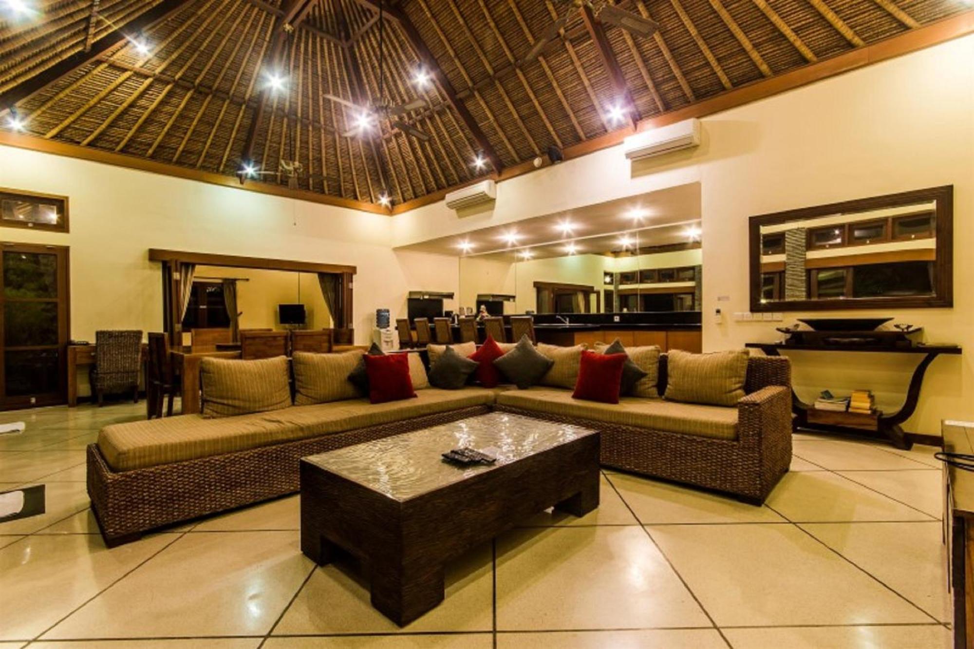 Luxury Villa Antan Central Seminyak エクステリア 写真