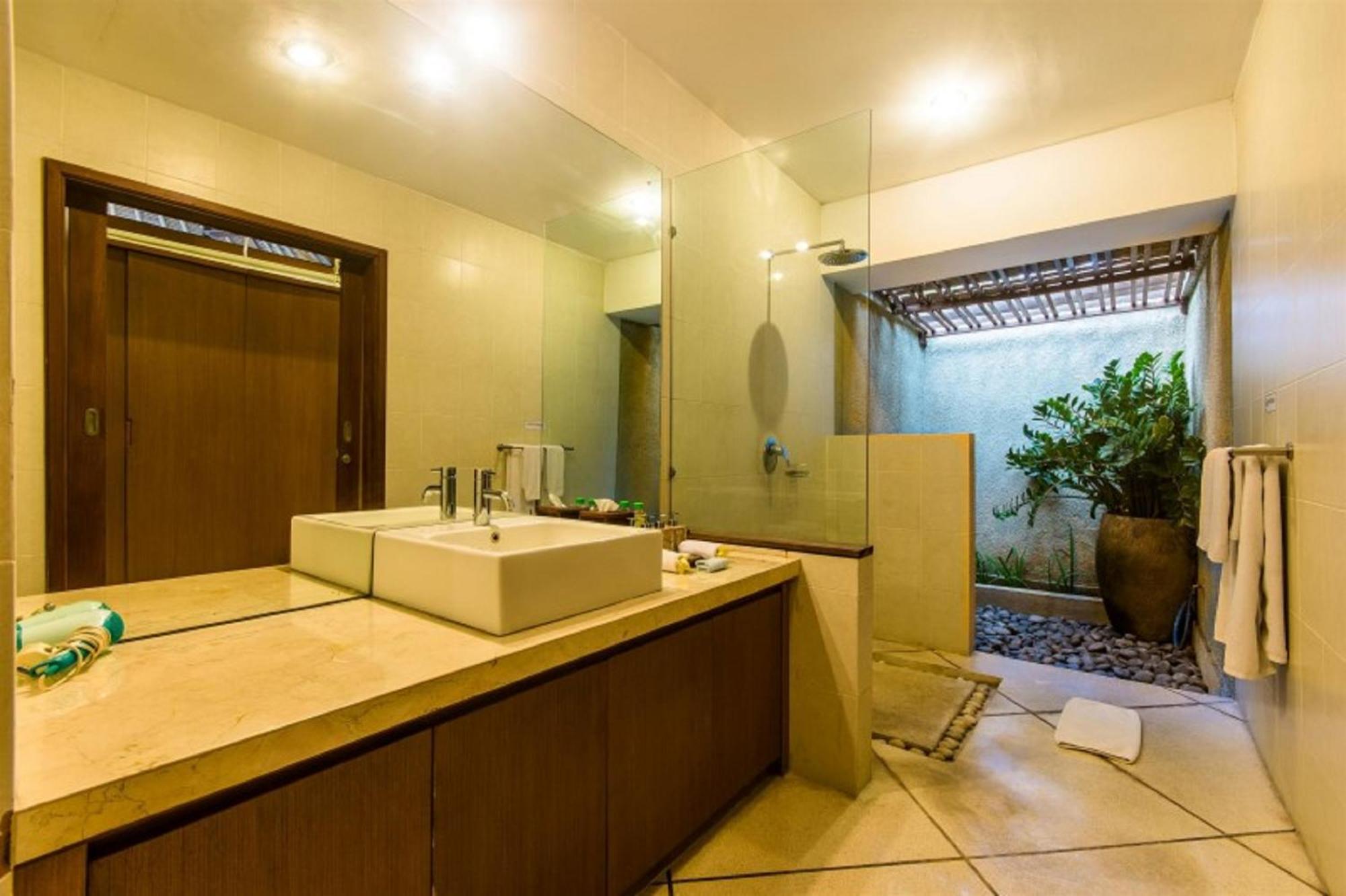 Luxury Villa Antan Central Seminyak エクステリア 写真
